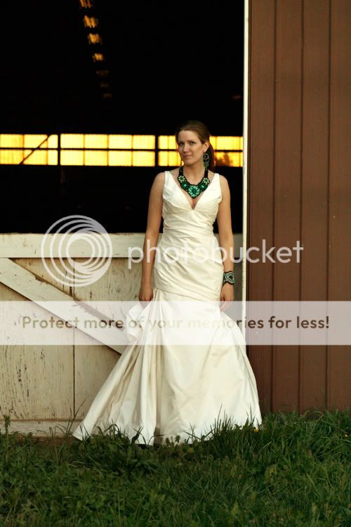 Maryland Trash the Dress Photographer Reuse the Dress After Wedding Bridal Portraits Amanda Arnold It Flies By itfliesby